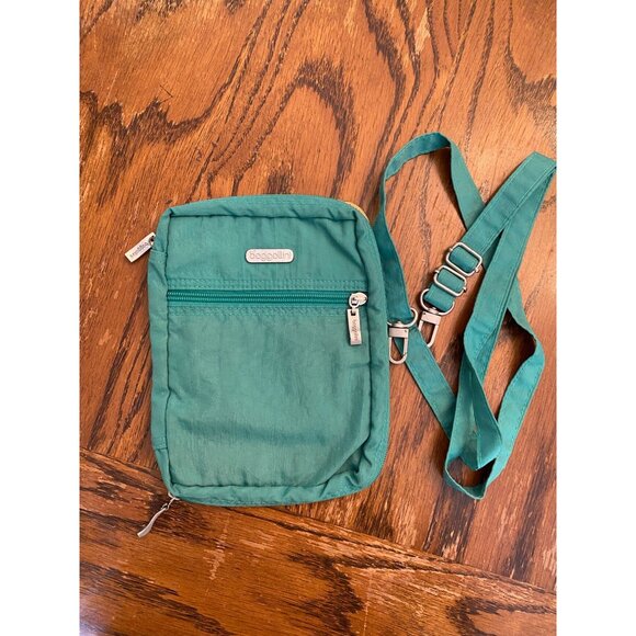 Baggallini Green Crossbody Purse With Adjustable Strap & Multiple Compartments - Picture 1 of 3